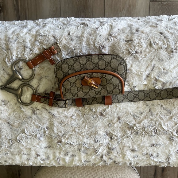 Louis Vuitton back pack like new - Picture 6 of 7